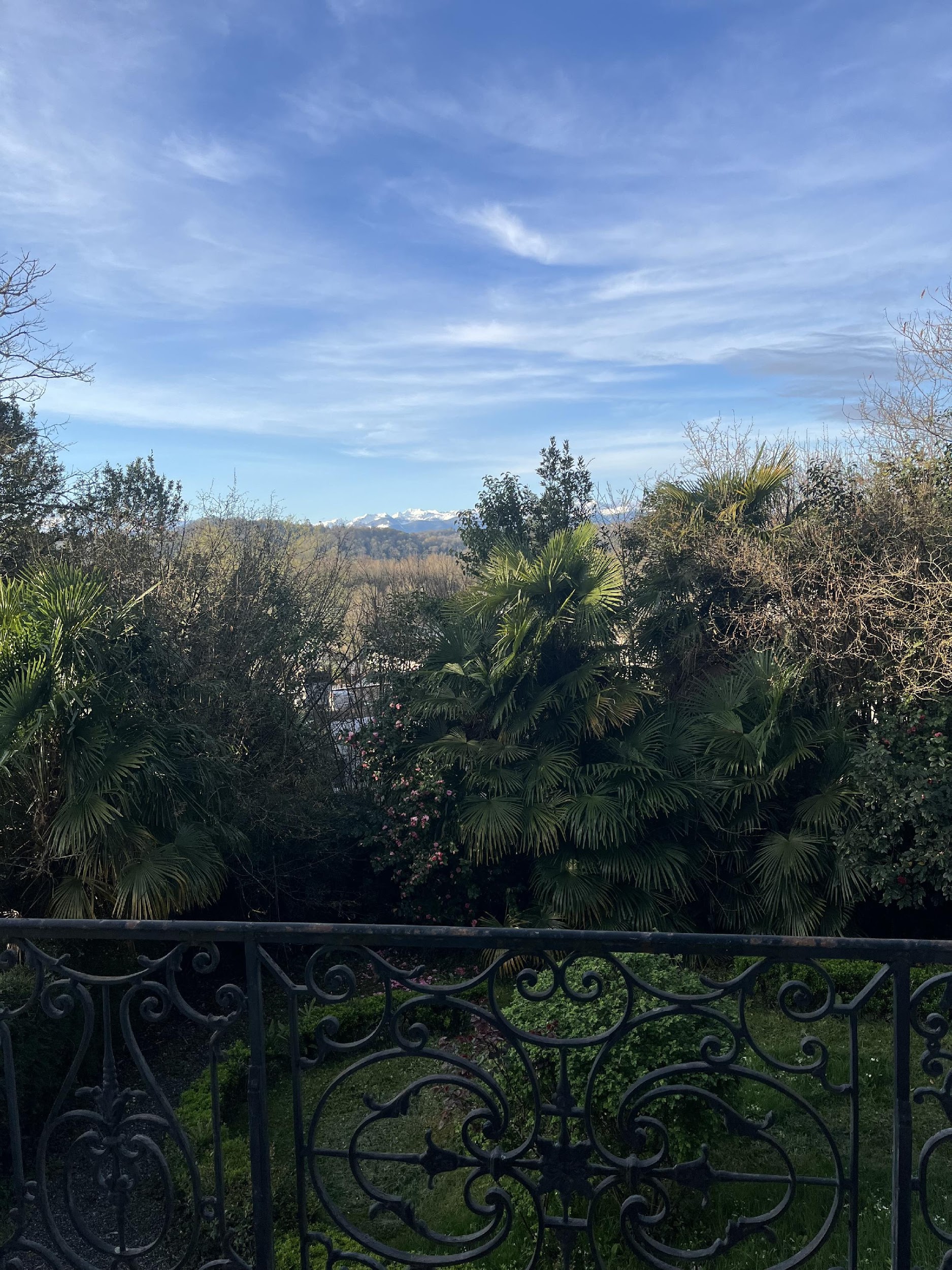 Balcony view of the Pyrénées